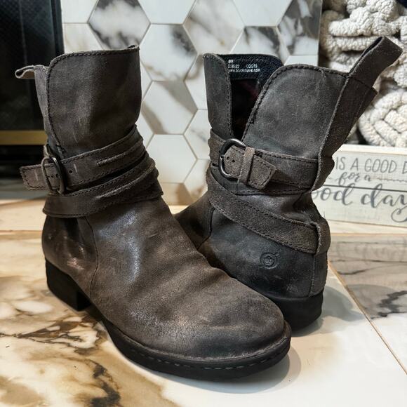 Born Boots Size 5 Women’s Leandra Gray Distressed Leather Side Zip D38322 - Picture 1 of 9